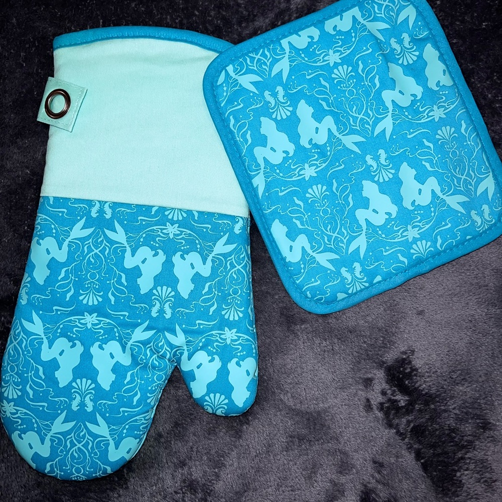 New Little Mermaid Ariel Pot Holders